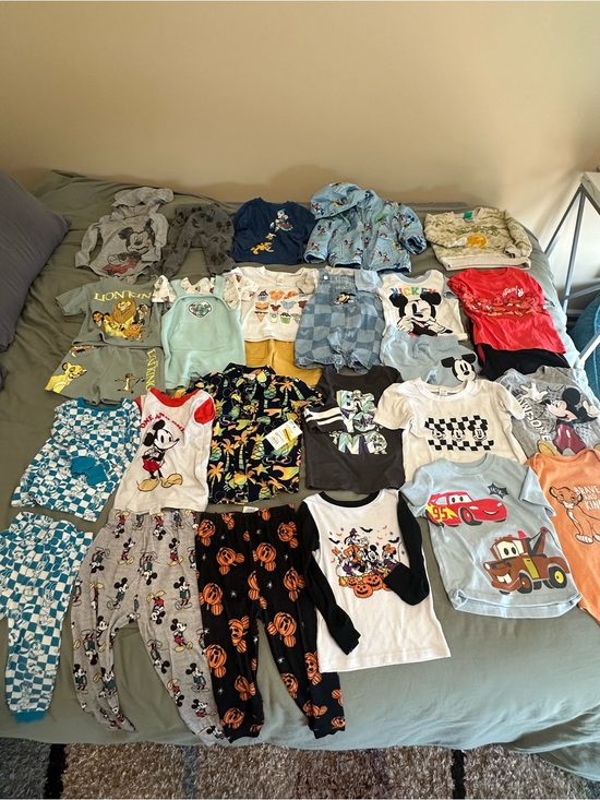 Disney Other - Disney Clothes- 18M includes 29 Pieces!